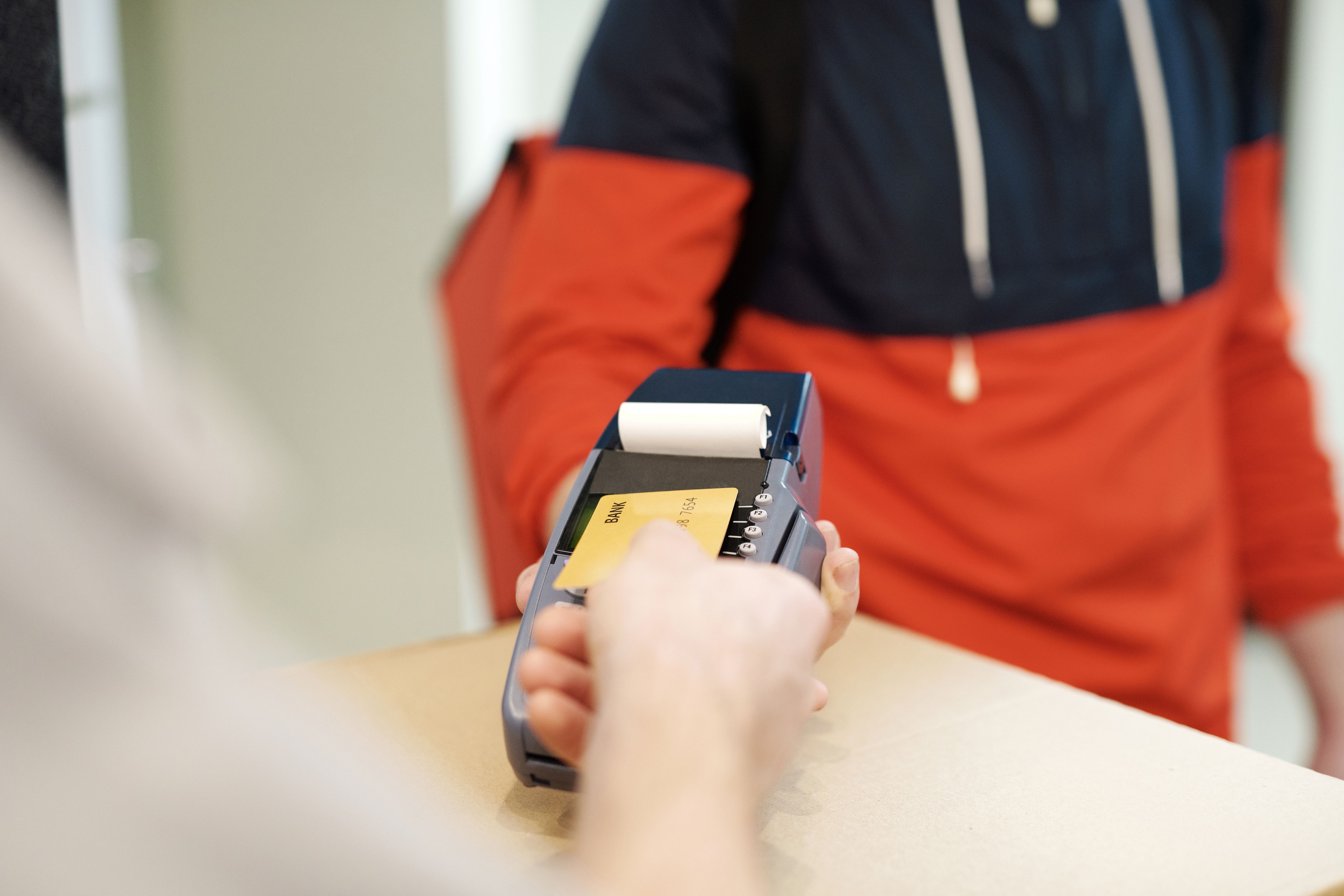 Contactless card payment at a payment terminal