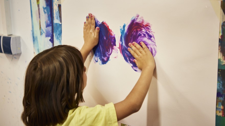 Ausdrucksmalen mit Fingerfarben in der KITA HORIZONT