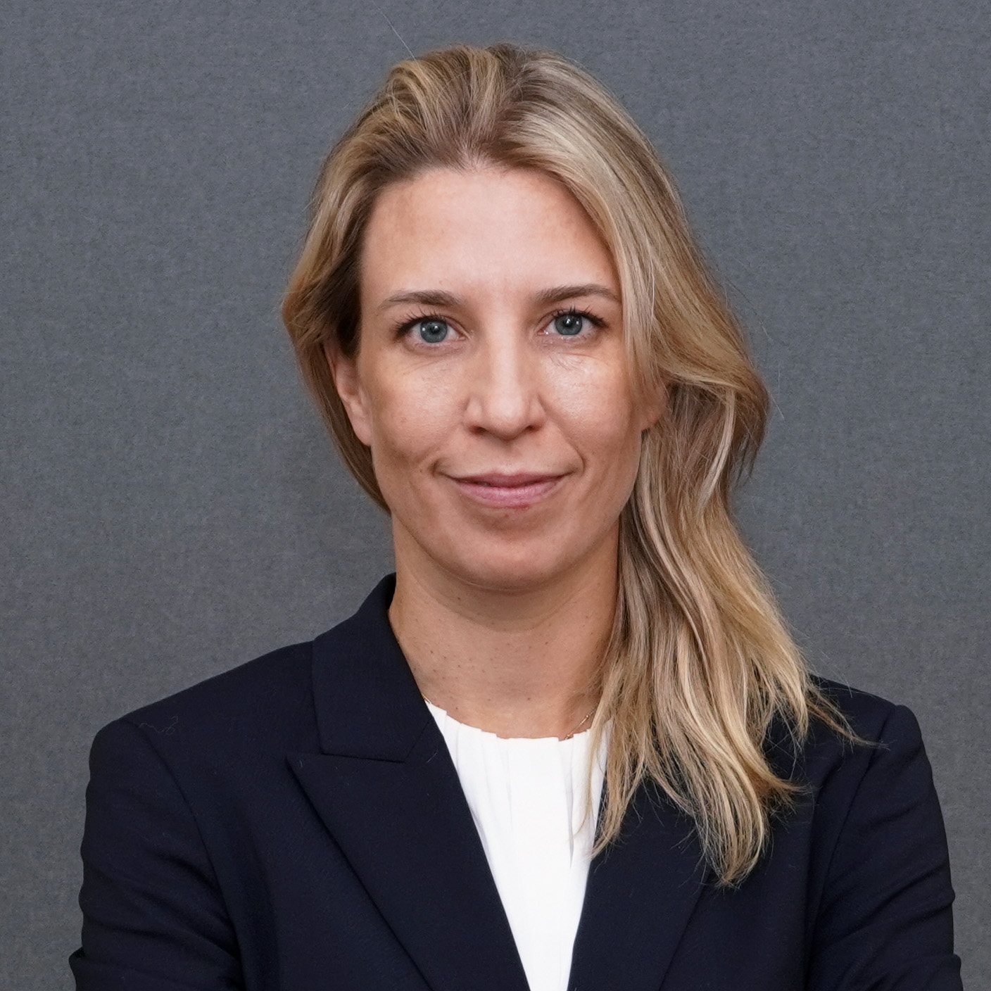 Annette Adam